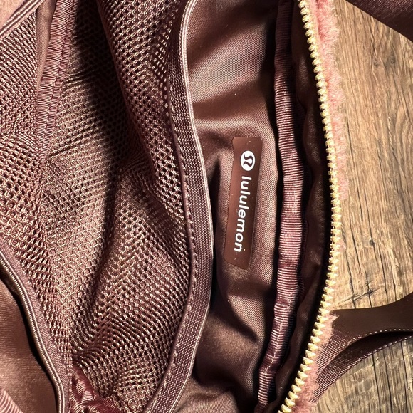 Lululemon Burnt Caramel Fleece Everywhere Belt Bag - Picture 3 of 5